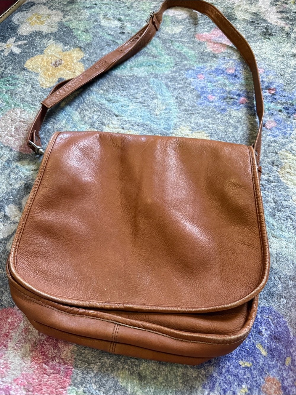 Classic Vintage Brown Leather Crossbody Bag Purse